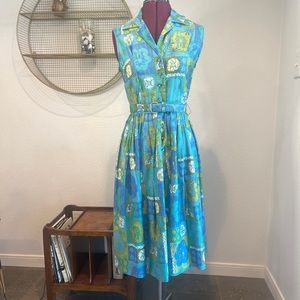 Vintage 1950’s sleeveless button up